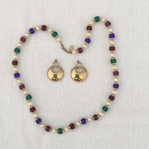 VINTAGE Marvella necklace and earring set. Pearl and multicolored beads.
